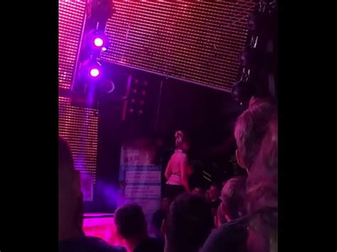 Vittoria Risi A Seno Nudo Al Bg Sex Summer XVIDEOS