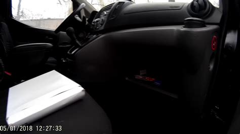 Замена фильтра салона на Nissan NV200 - YouTube