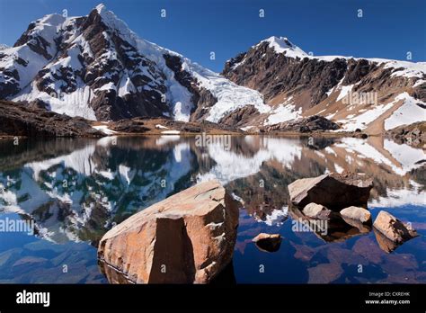 Cordillera mountain range High Resolution Stock Photography and Images ...