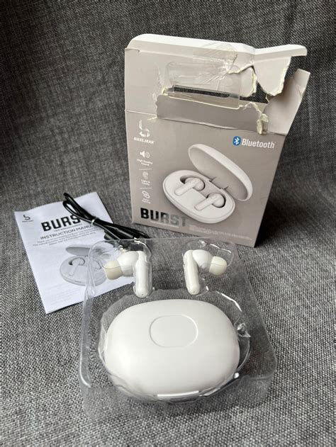 Five Below Bluetooth Headphones – breafkast's online yard sale