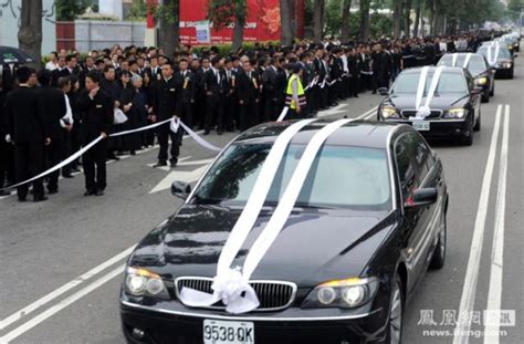 Mafia Boss Funeral In Taiwan 13 Pics