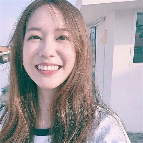 Ng T Ng Y V I V Ng Y U T Ng Ch T C A Hot Girl Th I Lan T O D Ng Trong Khi N