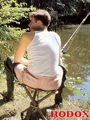 Guy Catches A Hairy Retro Pussy And Fucks It At The Rive XXX Dessert