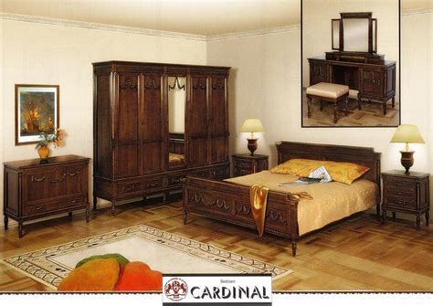 Румынские спальни в салоне мебели КЛЕОПАТРА Москва.