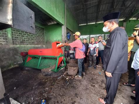 Pemkot Tasikmalaya Uji Coba Mesin Pemilah Sampah Republika Online