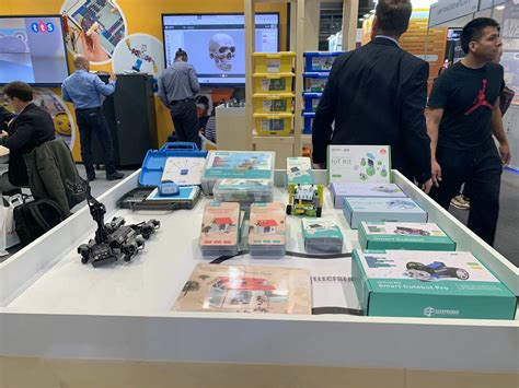 ELECFREAKS APPEARS AT SIMO EDUCATION 2023