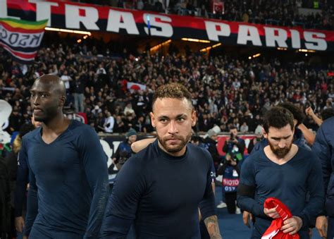 Neymar Returns To Psg Training Ground Get French Football News