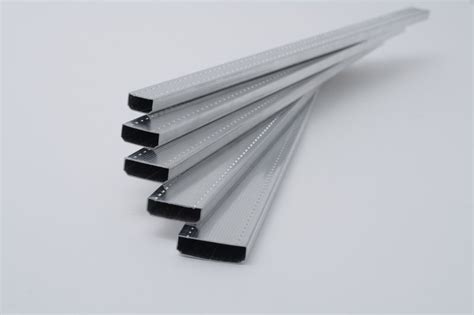 ВИПКОМПЛЕКТ - комплектующие для производства стеклопакетов - ВИПКОМПЛЕКТ