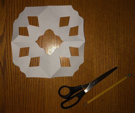 Simple Designer Snowflake : 6 Steps - Instructables