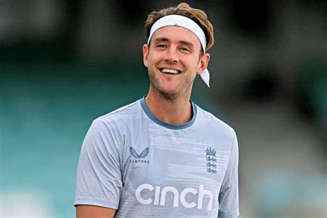 Stuart Broad Retires Robinage