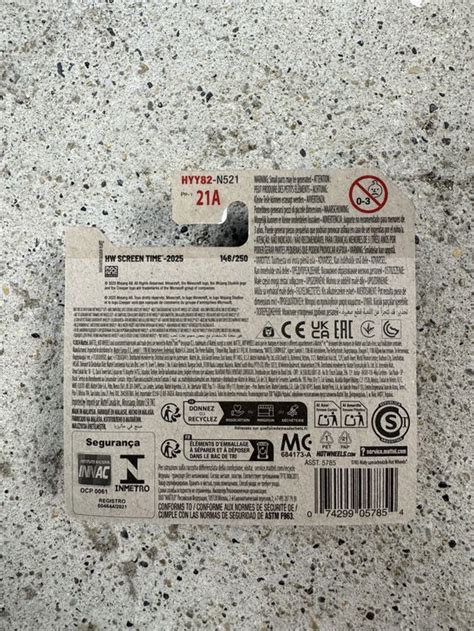 Hot Wheels Minecraft Skeleton In Minecart Neuf Neu Und Originalverpackt In