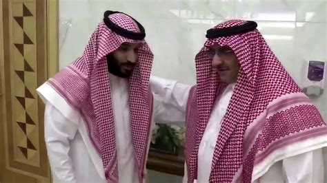 مبايعة محمد بن نايف لمحمد بن سلمان