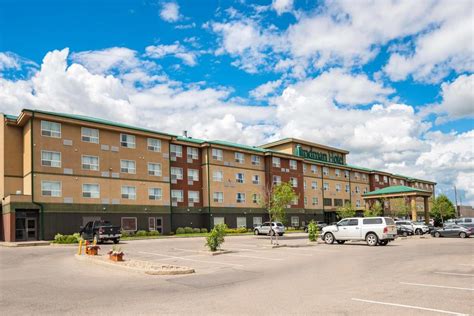 Best Western Plus Airport Inn & Suites Saskatoon - LodgeLink