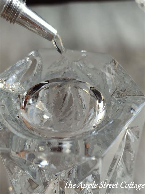 A Glass Bowl Christmas Tree in 5 Easy Steps