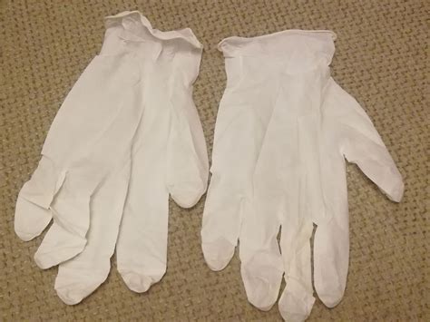 Купить Перчатки латексные белые , 50 пар (100 шт.), опудренные, прочные ...