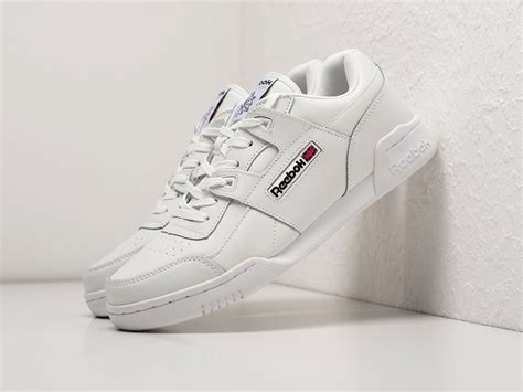 Кроссовки Reebok Workout Plus white в Москве - купить по низкой цене в ...