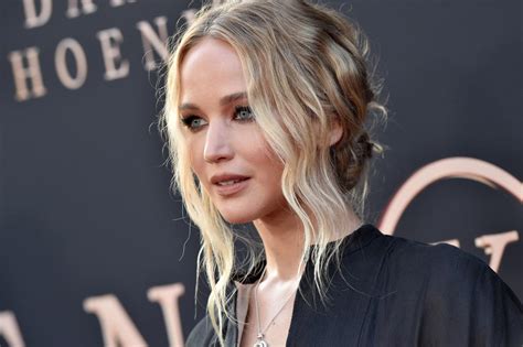 Jennifer Lawrence Reflects On Nude Photo Hack My Trauma Will Exist