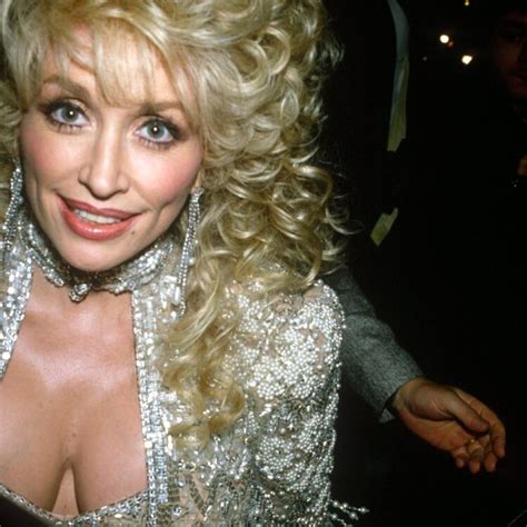 9 Sexy Hot Dolly Parton Bikini Pics