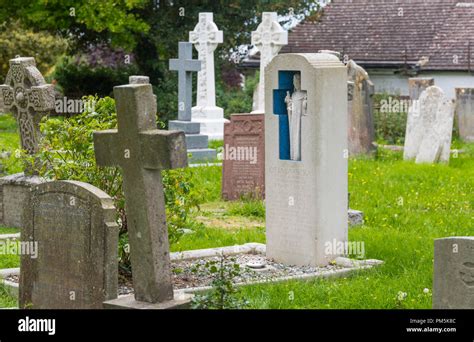 Russian graveyard hi-res stock photography and images - Alamy