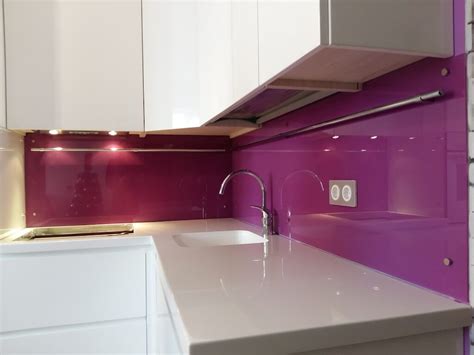 Кухонный фартук из стекла, скинали: 100 шикарных идей дизайна с фото