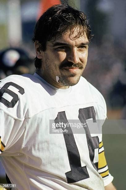 135 Mark Malone Steelers Stock Photos, High-Res Pictures, and Images - Getty Images