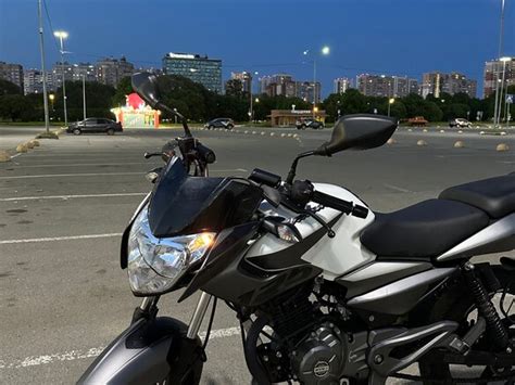 Купить б у Bajaj Pulsar NS 125 карбюратор 5 передач в Санкт Петербурге белый naked bike 2022