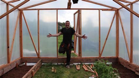 КАРКАСНАЯ ТЕПЛИЦА СВОИМИ РУКАМИ ЗА 24 ЧАСА . Это возможно! - YouTube
