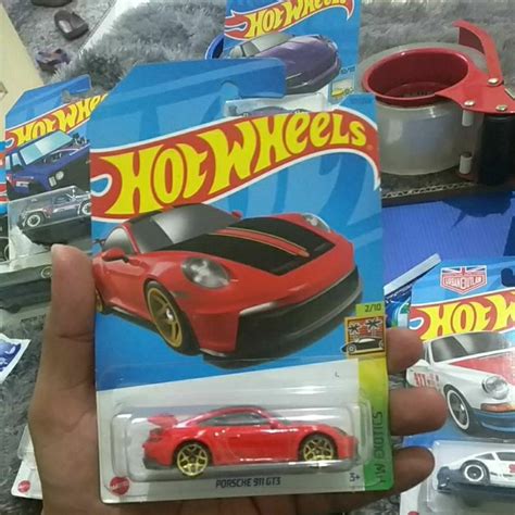 Jual Hot Wheels Porsche 911 GT3 Merah Hitam HotWheels Porsche 911 GT3 Merah Hitam Shopee
