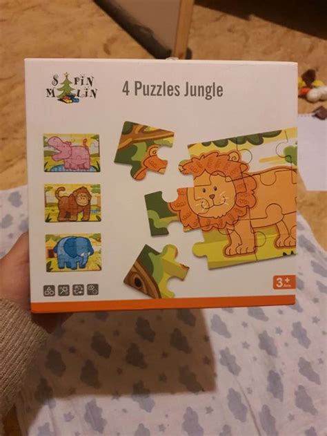 Boîte de 4 puzzles jungle neuf Sapin Malin Beebs