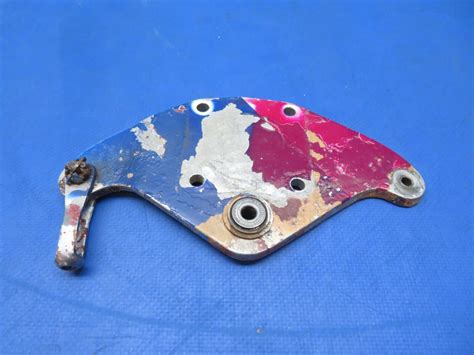 Cessna 172 172i Rear Elevator Bellcrank Pn 0534122 1 0923 650
