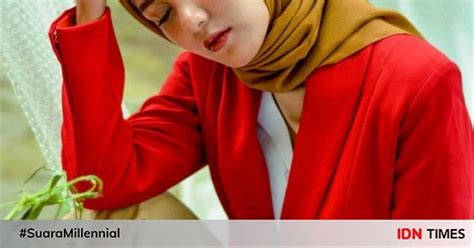 15 Inspirasi Office Look Pakai Rok Buat Kamu Yang Berhijab