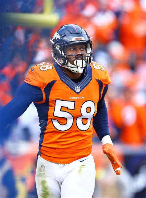 Download Von Miller Defensive MVP Wallpaper | Wallpapers.com