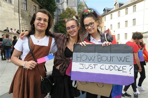 En images Revivez la première gay pride de Chambéry
