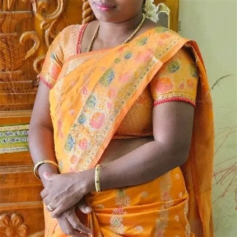 Desi Aunty Big Pussy Show Fingering Fingering Porn Feat Tamilcouple Xhamster