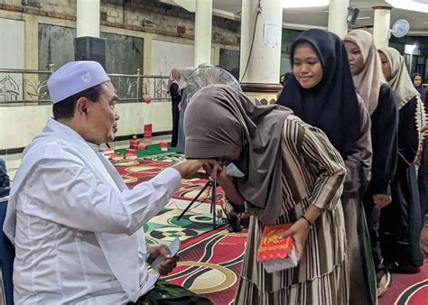 Zairullah Berikan Motivasi Belajar Kepada Anak Yatim Lugas Nusantara