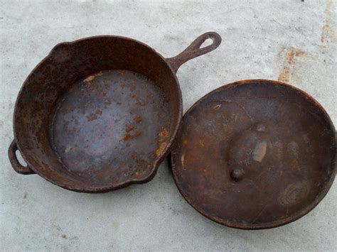 Cast-Iron Skillet & Lid Free Stock Photo - Public Domain Pictures