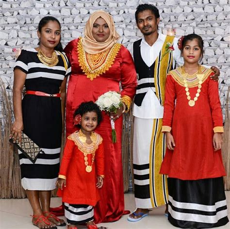 Maldivian Traditional Theme Wedding A Maldivian Traditional Kasab Libas Inspired Modern Gown