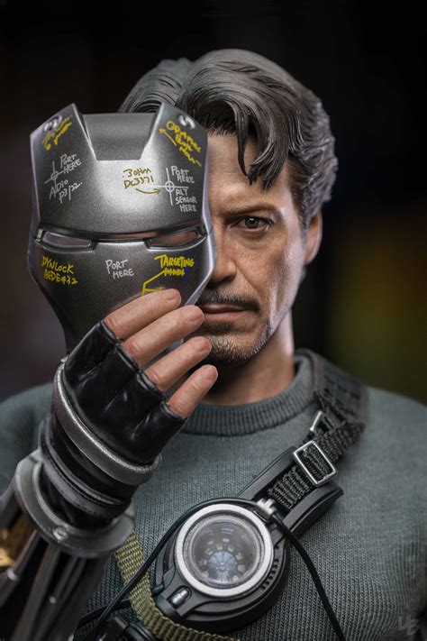 Jual HOT TOYS MMS 582B TONY STARK MECH TEST VERSION DELUXE SPECIAL EDITION Toyz Corner