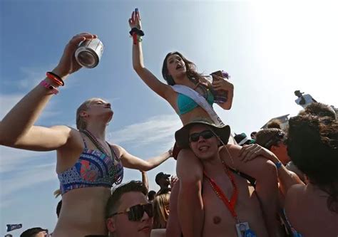 Thousands Of Bikini Clad Spring Break Teens Filmed Shaking Their Bums In Booze Fuelled Twerking