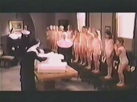 Naked Amalie Dollerup in Nonnebørn