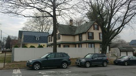 318 Jewett Ave Staten Island Ny 10302 See Est Value Schools And More