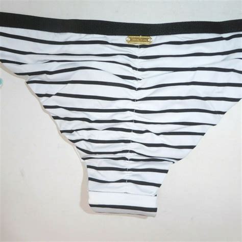 Beach Bunny Swim Beach Bunny Presley Top And Skimpy Bikini Bottom Poshmark