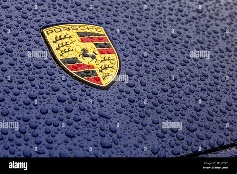 Porsche 718 Cayman Gt4 Bonnet Badge Stock Photo Alamy