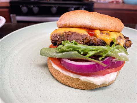 Deluxe Ranch Cheddar Burgers – Catherine's Plates