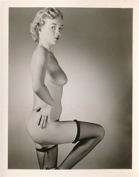 Beautiful Sexy Retro Vintage NSFW Porn Pic