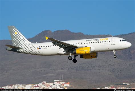 EC LRE Vueling Airbus A320 232 Photo by Berni Müller planes