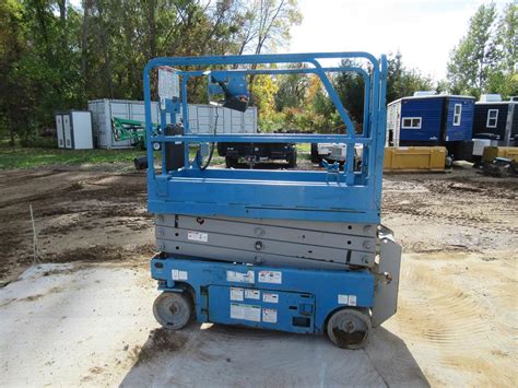 Genie Gs Scissor Lift Ft Working Height For Sale