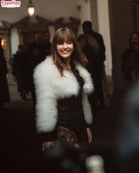 Maneskin Bassist Aka Victoria De Angelis Aka Vicdeangelis Nude Leaks Fapellas