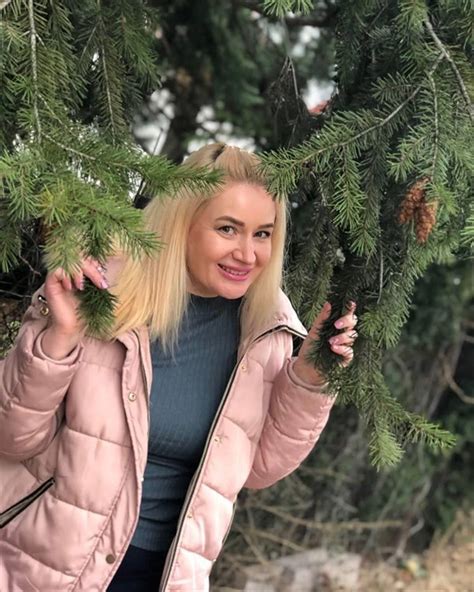 Beautiful Tatyana Y O From Szczecin With Blonde Hair Id Ladadate