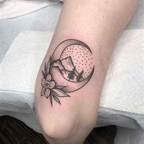 45 Crescent Moon Tattoo Ideas And What They Mean